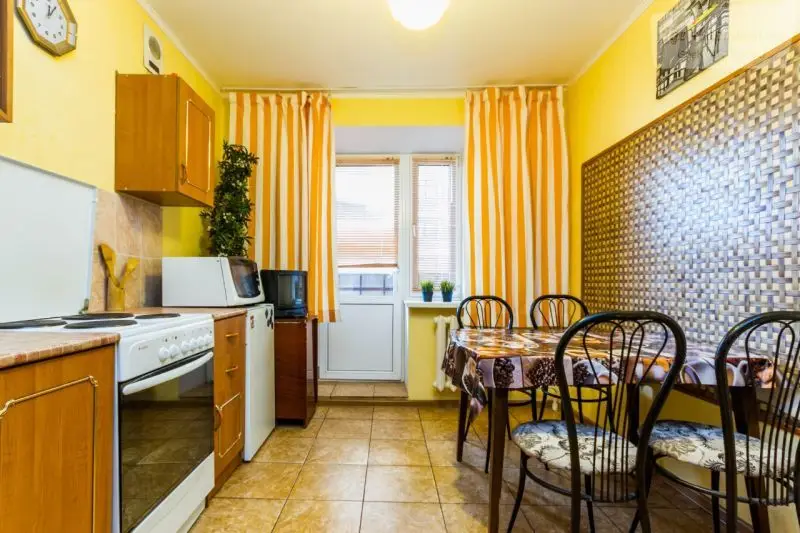 проспект Космонавтов, 10
