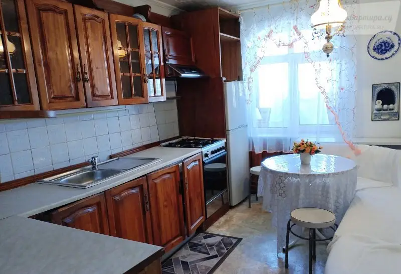Молодогвардейская улица, 240