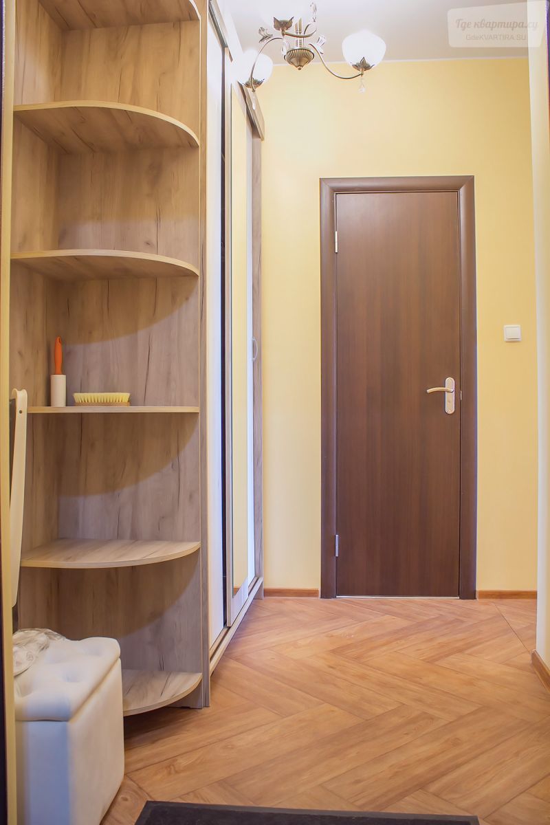 проспект Королёва, 7