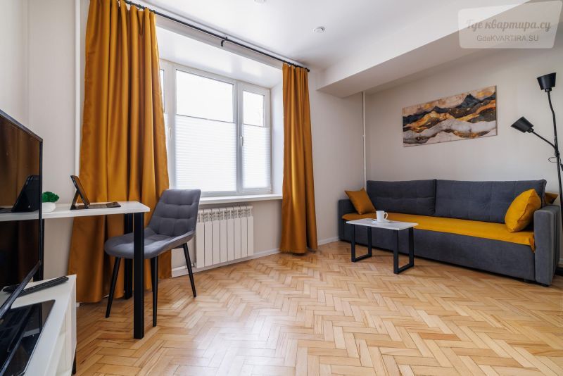 Зоологическая улица, 32