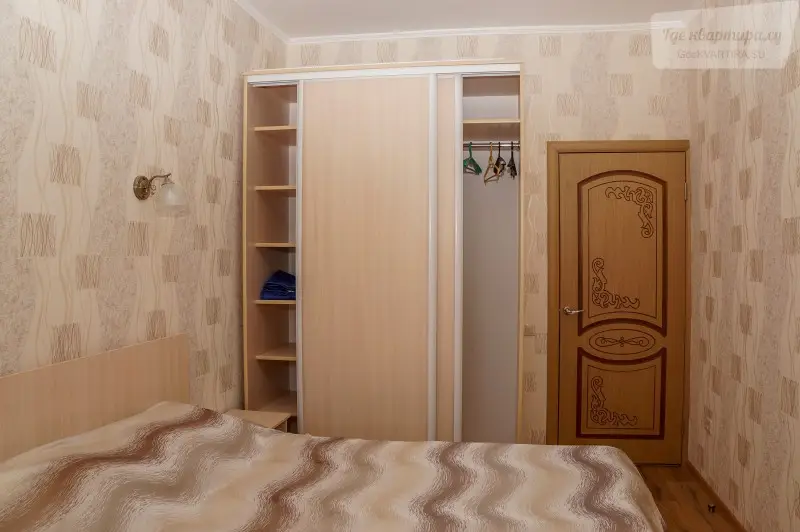 Стачечная улица, 6