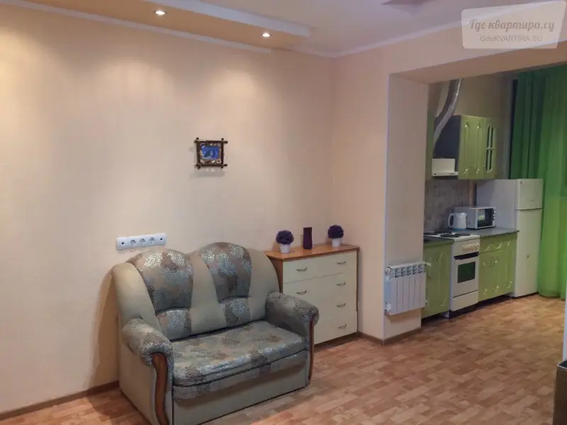 улица Иосифа Каролинского, 8