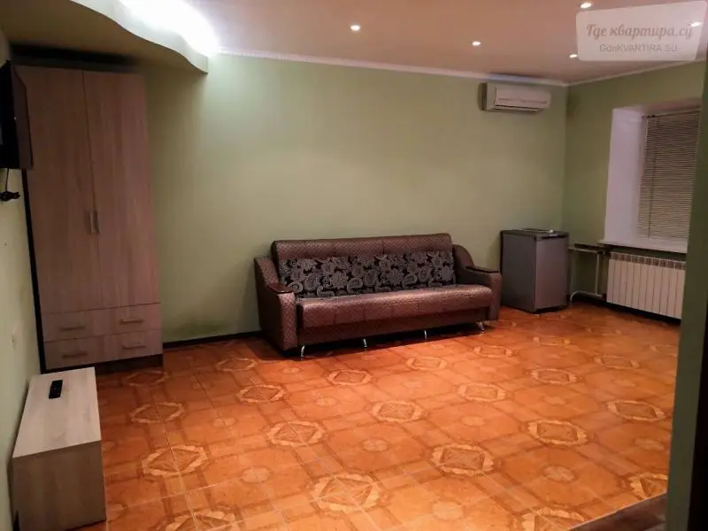 улица Парижской Коммуны, 40